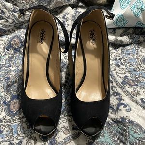 Black Wedge Shoes